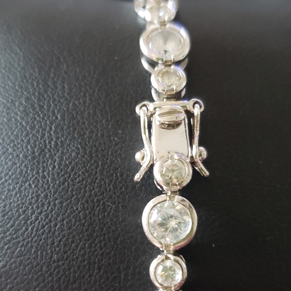 8 inch, Diamonelle Tennis Bracelet, 925 Silver, Tongue/Groove Dbl Figure 8 lock - Picture 9 of 11